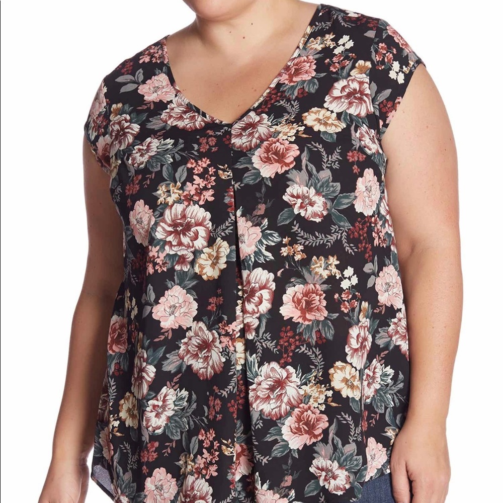 Halogen Woman’s Short Sleeve Floral Blouse NWT